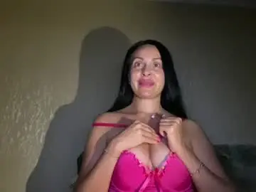 Chaturbate Watch Live Sex Cams of honeyvibe26