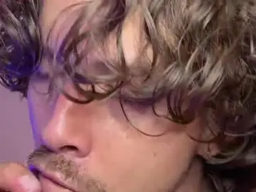 Chaturbate Live Sex of mcklister69