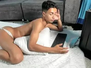 Chaturbate Nude Webcam of axel_cross6