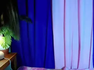 Chaturbate Free Porn Cam of marishkafoxx