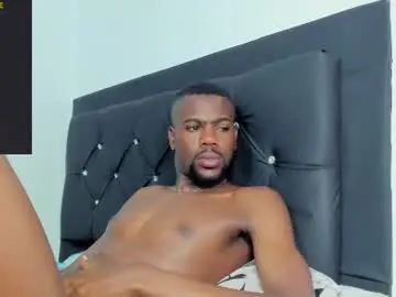 Chaturbate Free Live Porn of santi_brown1
