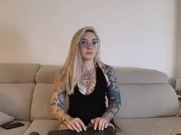 Chaturbate Adult Webcams of tattoobbgirl