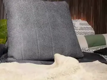 Chaturbate Live Sex Cam of cutejazmin