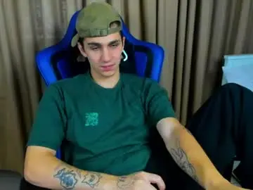 Chaturbate Free Live Porn of frank_mooree