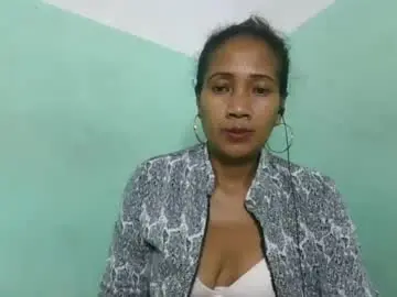 Chaturbate Free Porn Cam of alyahtah