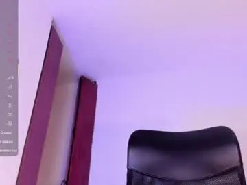 Chaturbate Live Sex Cam of ebony__queen2