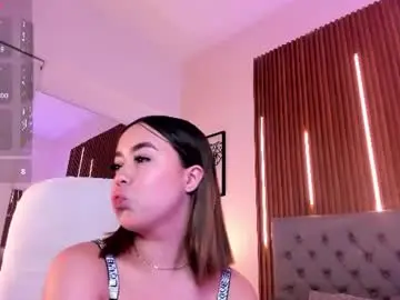 Chaturbate Live Sex of charlotte_skyy_