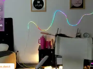 Chaturbate Adult Webcams of melody_p