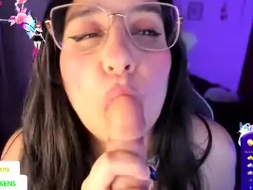 Chaturbate Best live sex cam show of tellme_maddie