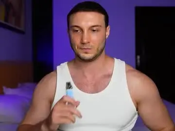Chaturbate Live Sex Cam of tom_fordd