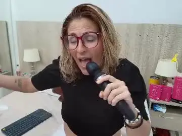 Chaturbate Sex Chat of lesly_santodomingo