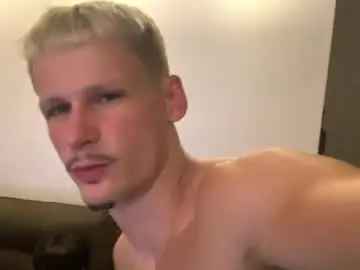 Chaturbate Live Sex Cam of lukedesp