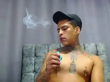 Chaturbate Best live sex cam show of vicctorzc
