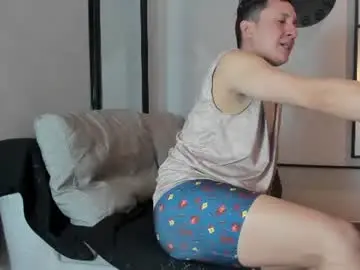 Chaturbate Live Sex Cam of alfie_adams