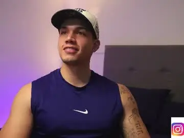 Chaturbate Sex Chat of axel_taylor21