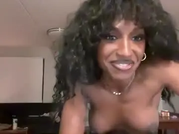 Chaturbate Adult Webcams of queendarksiren