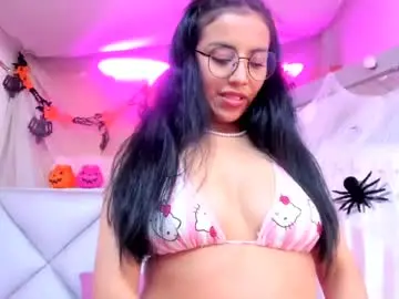Chaturbate Live Sex Cam of alejandra_lee19
