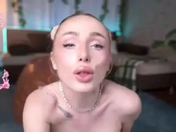 Chaturbate Live Sex Cam of babyyyluna