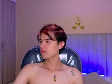 Chaturbate Live Sex Cam of derek_sinn