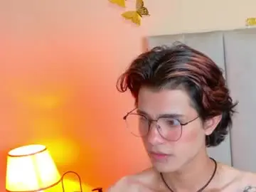 Chaturbate Private Sex Chat of derek_sinn