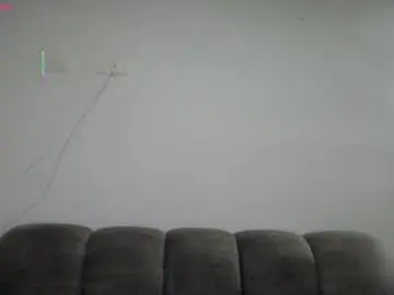 Chaturbate Sex Cam of emilyhines__