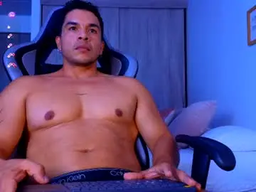 Chaturbate Free Porn Cam of esteban_de_louise