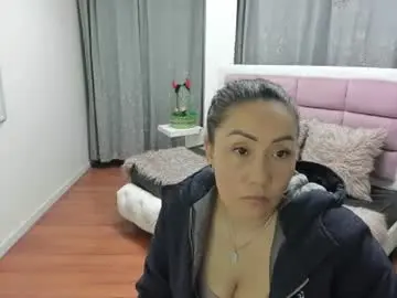 Chaturbate Live Sex Cam of gaby_trent