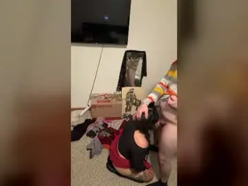 Chaturbate Free Porn Cam of moldytreehuggerr