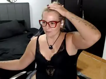 Chaturbate Sex Chat of perlagoloza05