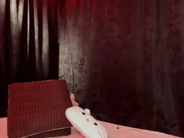 Chaturbate Live Sex Cam of miaknox