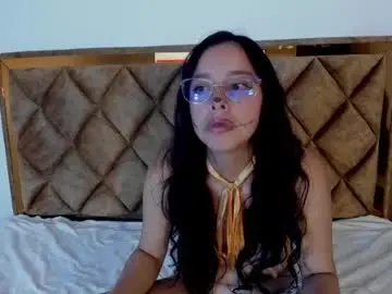 Chaturbate Live Sex Cam of nellygunnvs