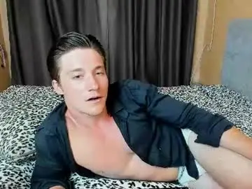 Chaturbate Live Sex Cam of deni_boy99
