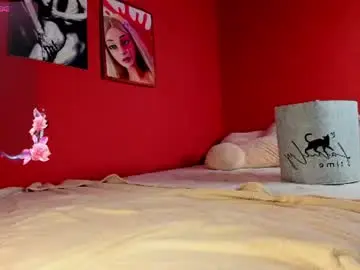 Chaturbate Live Sex Cam of elara_boreall
