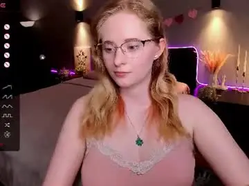 Chaturbate Adult Video Chat of sheslinki