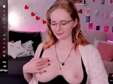 Chaturbate Live Sex Cam of sheslinki
