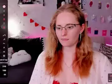 Chaturbate Adult Video Chat of sheslinki