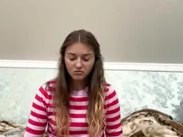 Chaturbate Sex Cam of lenoraconniff