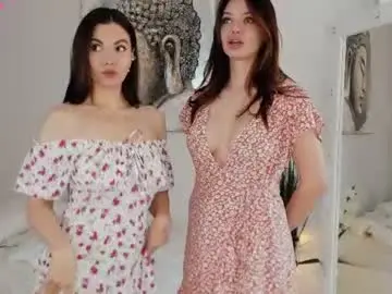 Chaturbate Free Live Porn of lili_and_niki
