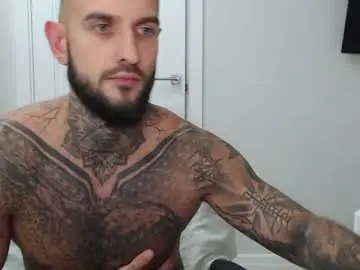Chaturbate Live Sex Cam of maxi_foxxx