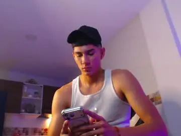 Chaturbate Live Sex Cam of calavalerio