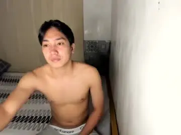 Chaturbate Sex Cam of tastylicious_kim