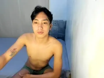 Chaturbate Live Sex Cam of tastylicious_kim