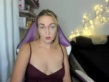 Chaturbate Nude Webcam of adrianapdes