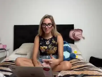 Chaturbate Private Sex Chat of ameliaparadisex
