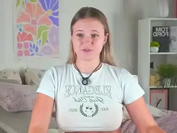 Chaturbate Nude Webcam of emilyhewell