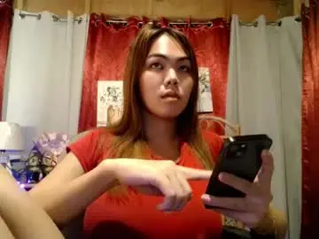 Chaturbate Nude Webcam of pretty_petite_asian143