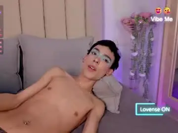 Chaturbate Live Sex Cam of andy_vergara1