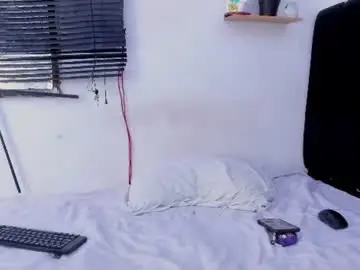 Chaturbate Live Sex Cam of angel_boy0