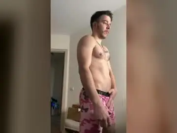 Chaturbate Live Sex Cam of bravo_maestro