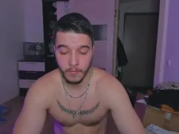 Chaturbate Live Sex Cam of bravo_maestro